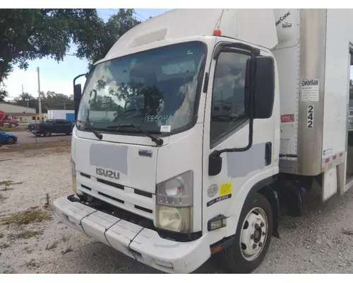 Cab ISUZU NRR LKQ Heavy Truck - Tampa
