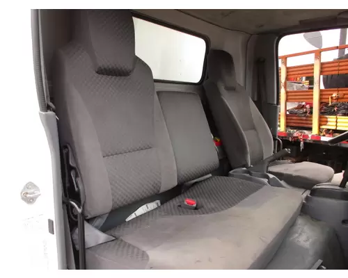 Seat, Front ISUZU NRR LKQ Heavy Truck - Tampa