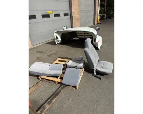 Seat, Front ISUZU NRR Camerota Truck Parts
