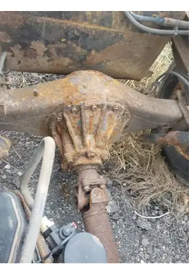 Isuzu R40 Rears (Rear)