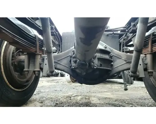 Isuzu R41 Axle Assembly, Rear