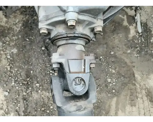 Isuzu R41 Axle Assembly, Rear