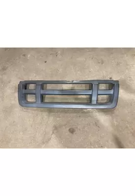 Isuzu REACH Grille