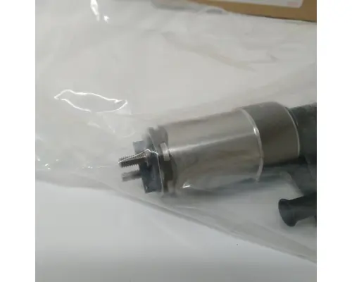 Isuzu  Injectors - Fuel 