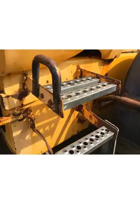 JCB 416B HT Equip Step