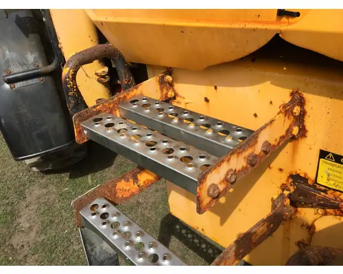 JCB 416B HT Equip Step