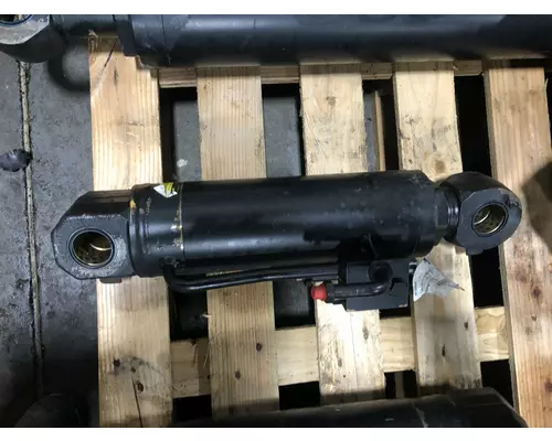 JCB HD110WT Equip Hydraulic Cylinder