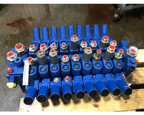 JCB HD110WT Equip Hydraulic Valve