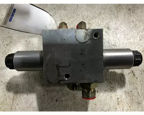 JCB HD110WT Equip Hydraulic Valve