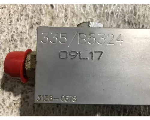 JCB HD110WT Equip Hydraulic Valve