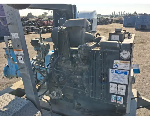 JOHN DEERE 4024TF281 Engine Assembly