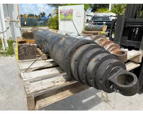 JOHN DEERE UNKNOWN Hydraulic PistonCylinder