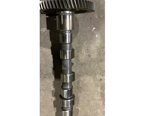 JOHN DEERE  Camshaft