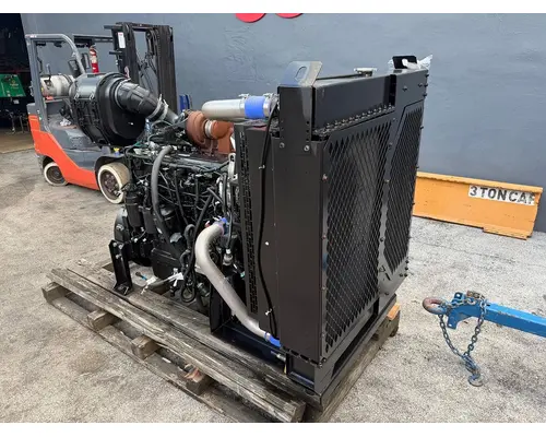 JOHN DEERE  Engine Assembly