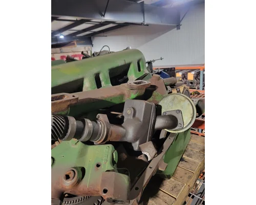 JOHN DEERE  Engine Assembly