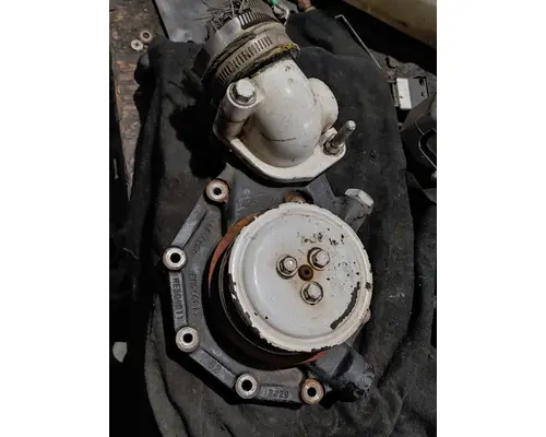 JOHN DEERE  Water Pump