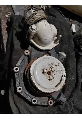 JOHN DEERE  Water Pump