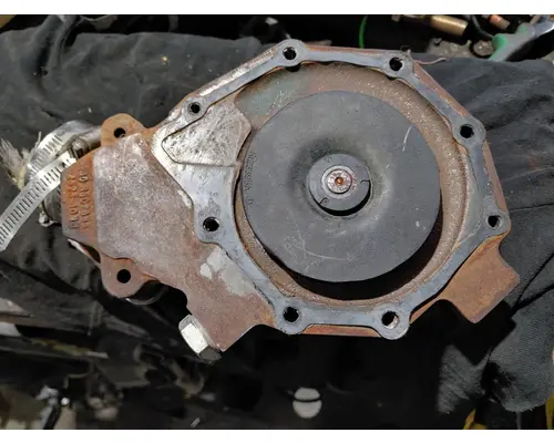 JOHN DEERE  Water Pump