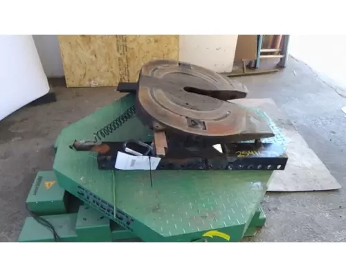 JOST  STATIONARY FIFTH WHEEL