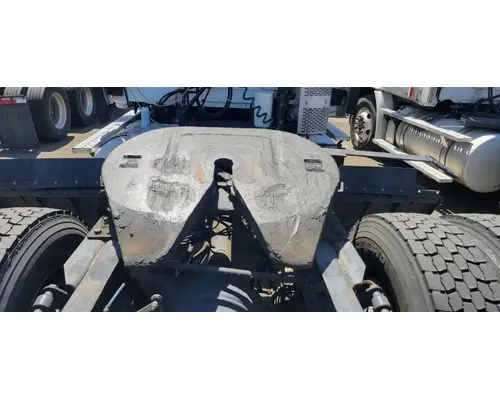JOST Cascadia 113 Fifth Wheel