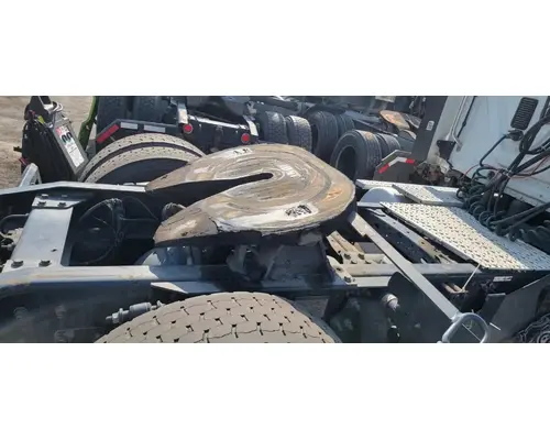 JOST Cascadia 113 Fifth Wheel