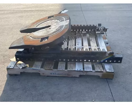 JOST Columbia Fifth Wheel
