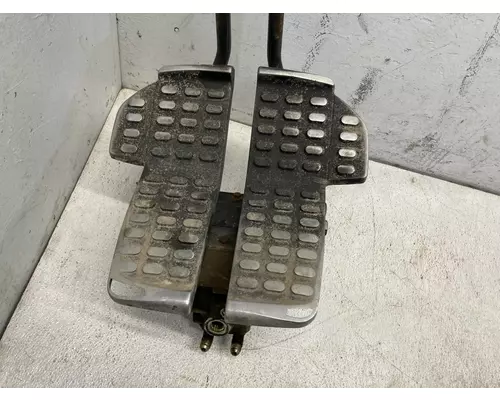 John Deere 180G Equip Pedal