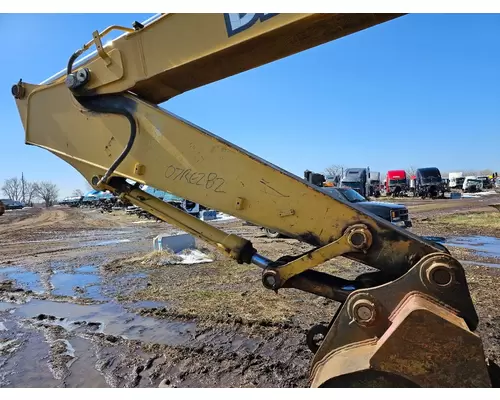 John Deere 225C LC Equip Boom