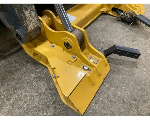 John Deere 312GR Equip Quick Coupler