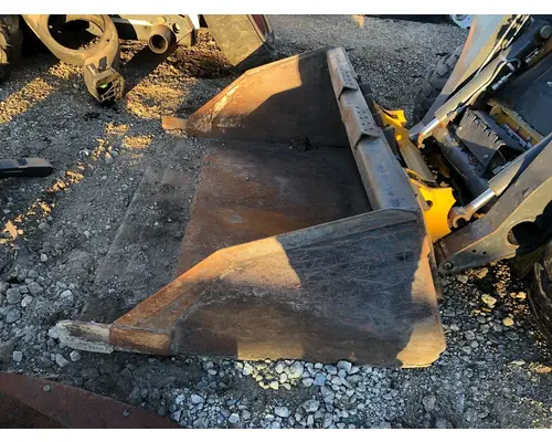 John Deere 324E Equipment (Mounted)