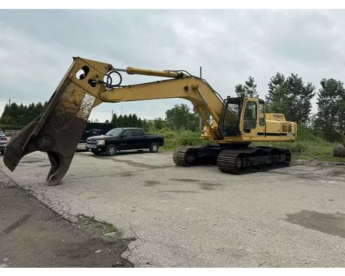 Equipment (Whole Vehicle) JOHN DEERE 330LC Excavator WG Truck Centre