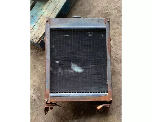 Radiator JOHN DEERE 4045DF150 WG Truck Centre