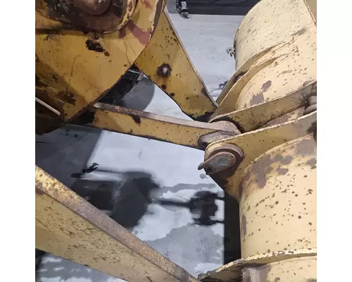 John Deere 444H Equip Linkage