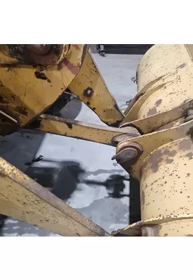 John Deere 444H Equip Linkage