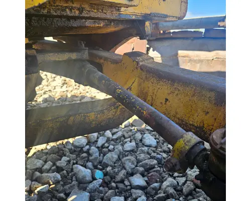 John Deere 500C Equip Axle