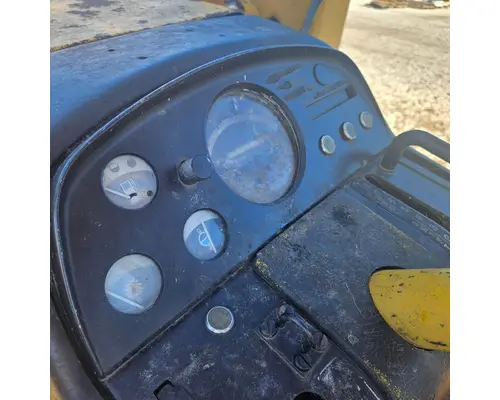 John Deere 500C Equip Instrument Cluster