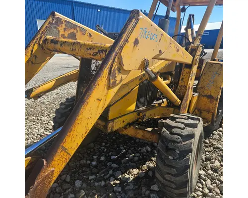 John Deere 500C Equip Loader Arm