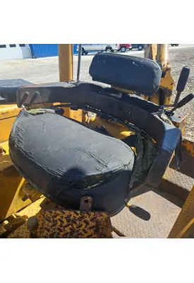 John Deere 500C Equip Seat