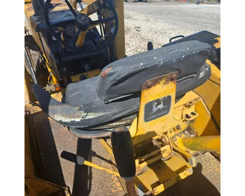 John Deere 500C Equip Seat