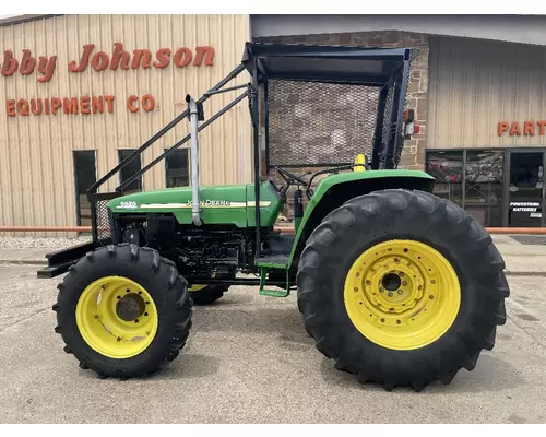 John Deere 5520 Equipment (Whole Vehicle)