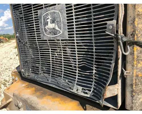 John Deere 624K Equip Grille