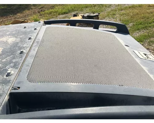 John Deere 624K Equip Hood