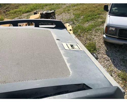 John Deere 624K Equip Hood
