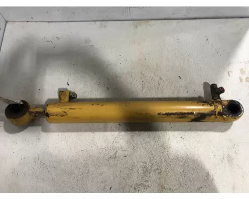 John Deere 624K Equip Hydraulic Cylinder