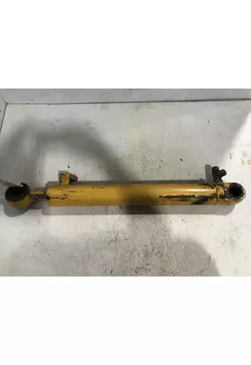 John Deere 624K Equip Hydraulic Cylinder