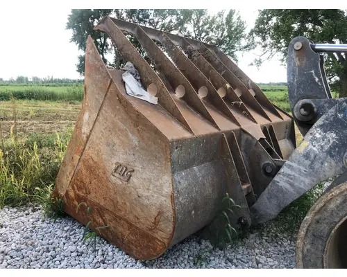 John Deere 624K Equipment (Mounted)