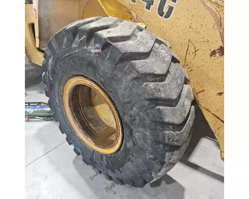 John Deere 644G Equip Tire and Rim