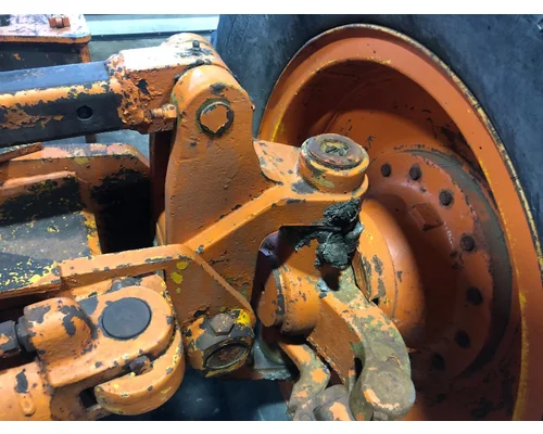 John Deere 670A Equip Axle Pivot Mount