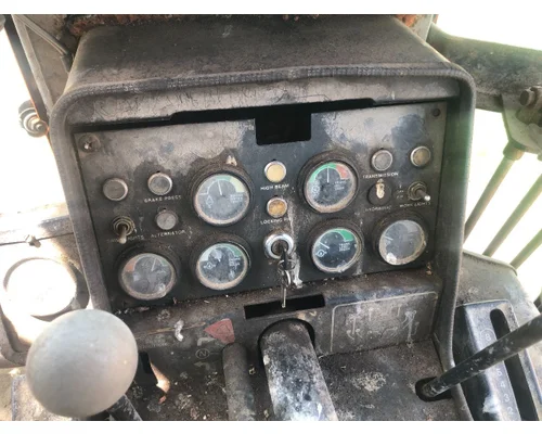 John Deere 670A Equip Dash Panel