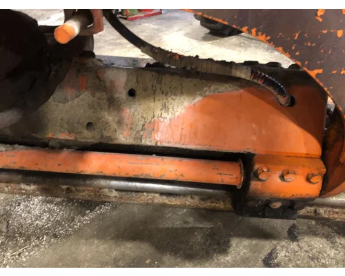John Deere 670A Equip Frame